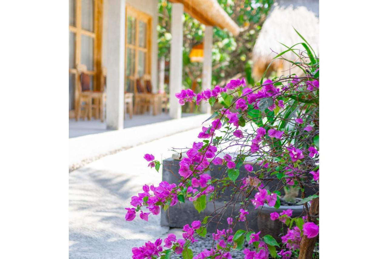 Golden Garuda Cottages Polilit Exteriér fotografie