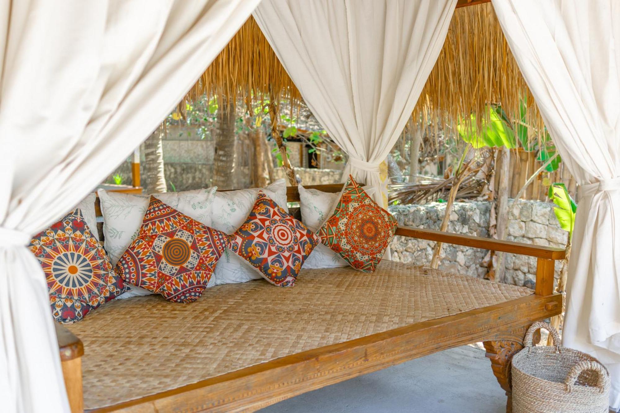 Golden Garuda Cottages Polilit Exteriér fotografie