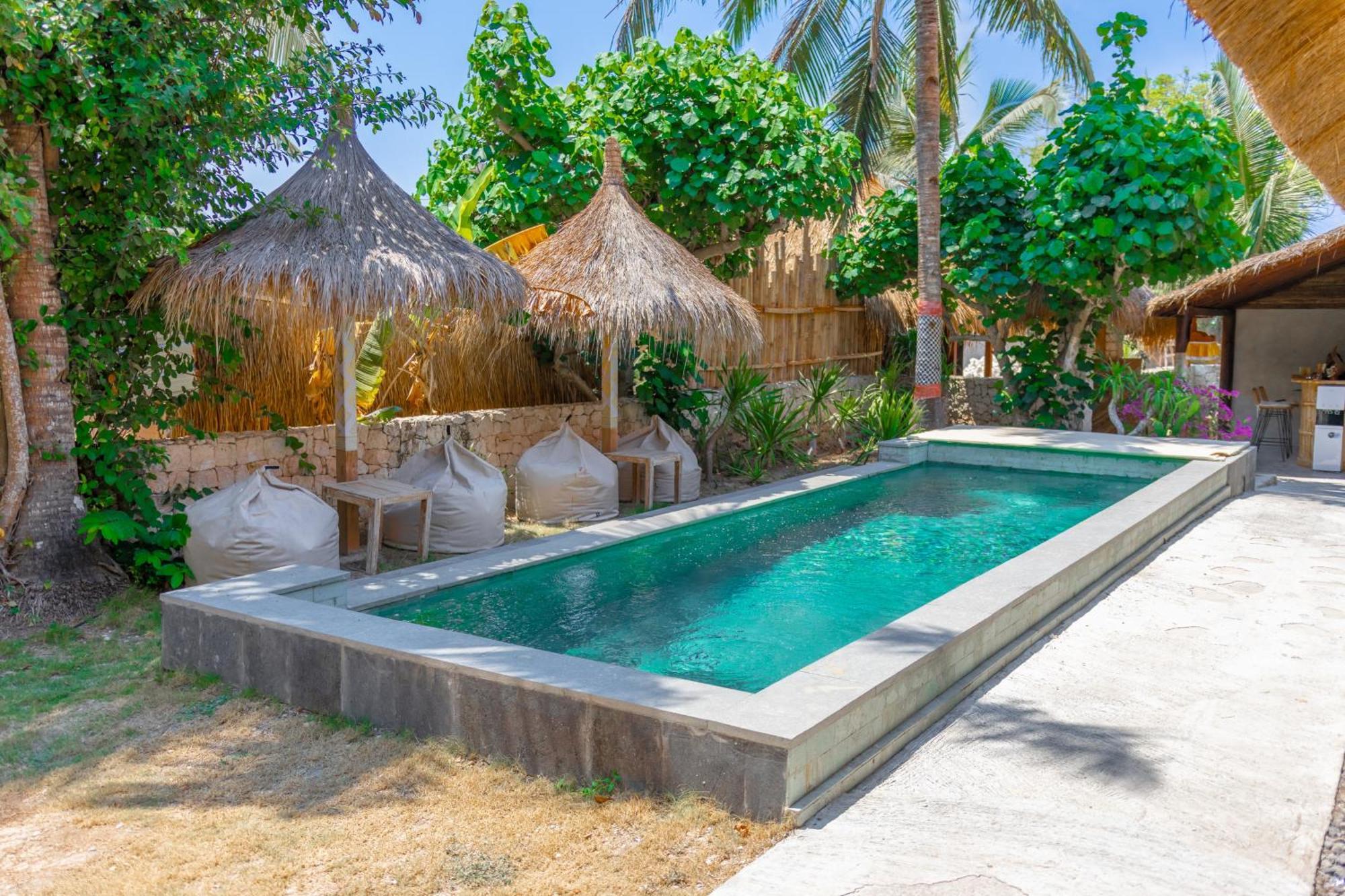 Golden Garuda Cottages Polilit Exteriér fotografie